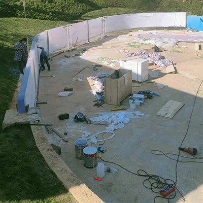Plexiglass Pool Installation